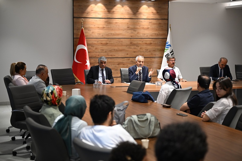 Yeşilyurt Belediyesi’nden YKS Derecesi Yapan 31 Öğrenciye Başarı Ödülü